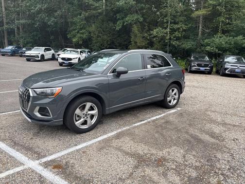 2022 Audi Q3 40 Premium