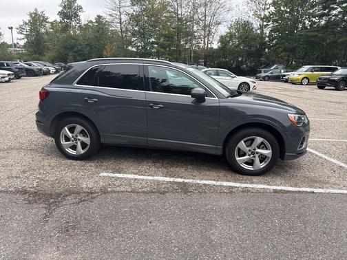 2022 Audi Q3 40 Premium