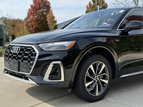 2024 Audi Q5 45 S line Premium