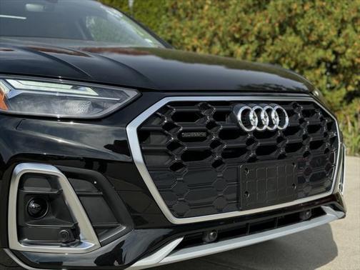 2024 Audi Q5 45 S line Premium
