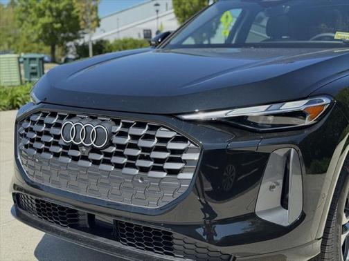 2025 Audi Q5 Premium