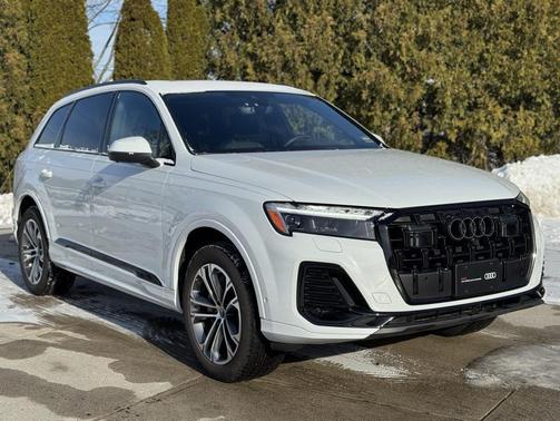 2025 Audi Q7 45 Premium