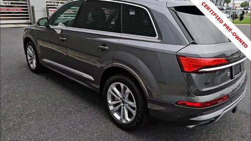 2025 Audi Q7 45 Premium