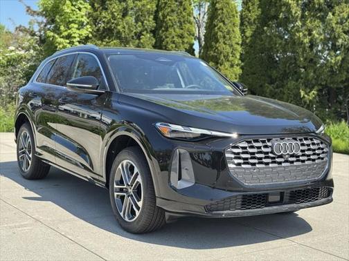 2025 Audi Q5 Premium