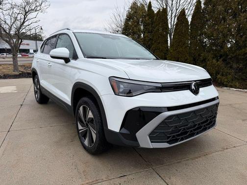 2026 Volkswagen Taos SE