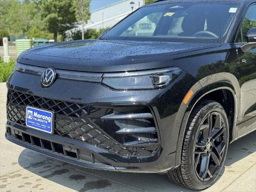 2025 Volkswagen Tiguan 2.0T SE R-Line Black 4MOTION