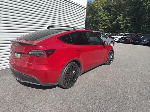 2022 Tesla Model Y Performance Dual Motor All-Wheel Drive