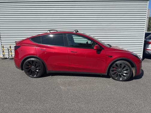 2022 Tesla Model Y Performance Dual Motor All-Wheel Drive