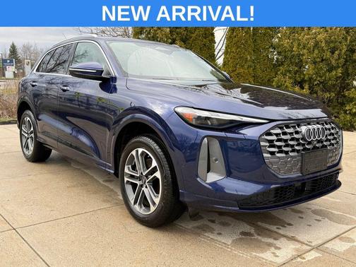 2025 Audi Q5 Premium TFSI quattro S tronic