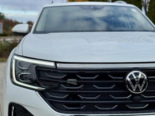 2026 Volkswagen Atlas 2.0T SEL Premium R-Line 4MOTION