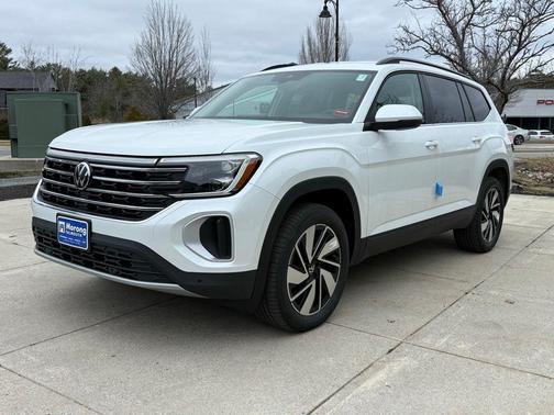 White 2026 Volkswagen Atlas 2.0T SE w/Technology 4MOTION