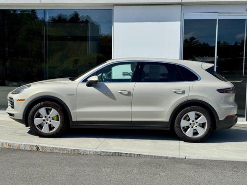 2021 Porsche Cayenne Cayenne