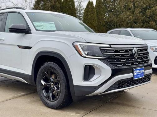 2025 Volkswagen Atlas 2.0T Peak Edition