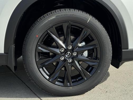2025 Mazda CX-5 Carbon Edition