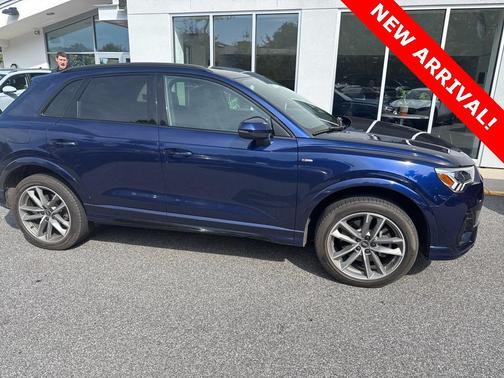 2022 Audi Q3 45 S line Premium Plus