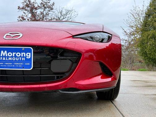 Soul Red Crystal Metallic 2025 Mazda MX-5 Miata RF Grand Touring