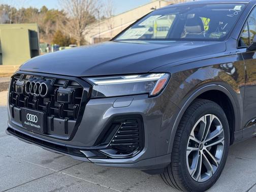 2026 Audi Q7 45 Premium