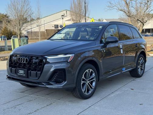 2026 Audi Q7 45 Premium