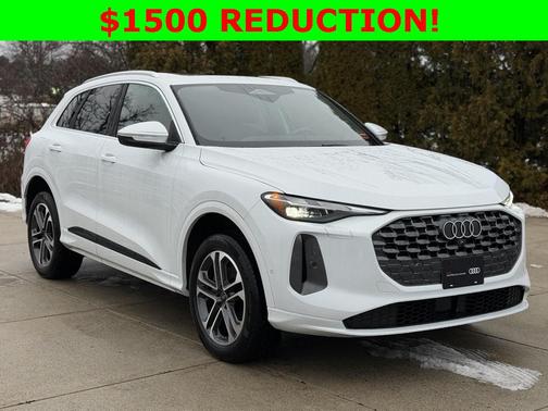 2025 Audi Q5 Premium TFSI quattro S tronic