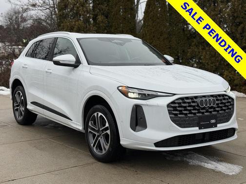 2025 Audi Q5 Premium TFSI quattro S tronic