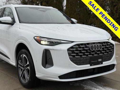 2025 Audi Q5 Premium TFSI quattro S tronic