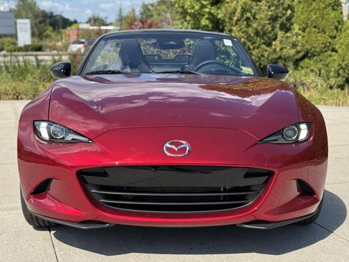 2025 Mazda MX-5 Miata Sport