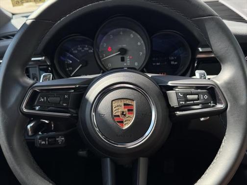 2023 Porsche Macan Base
