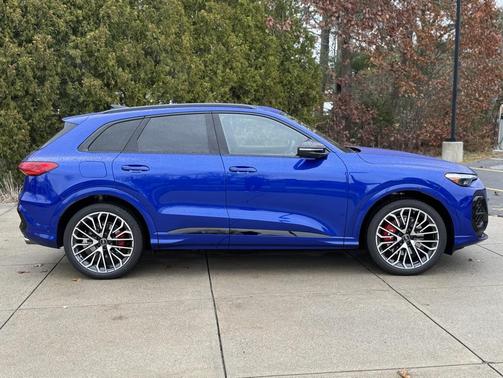 2025 Audi SQ5 3.0T Premium Plus