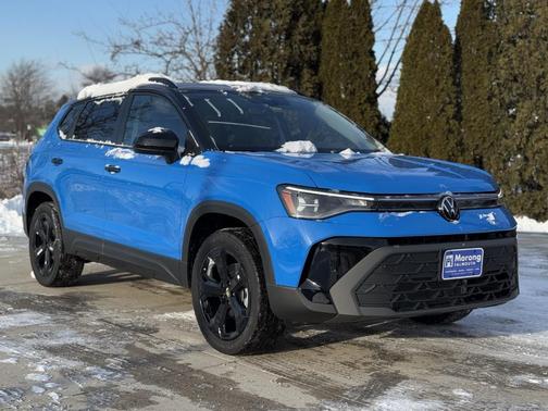 2025 Volkswagen Taos 1.5T SE Black