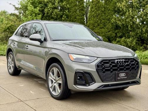 2025 Audi Q5 45 S line Premium