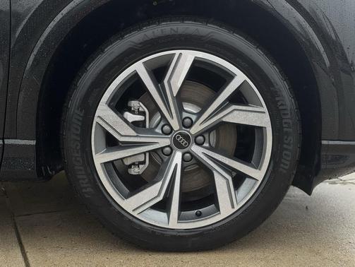 2025 Audi Q4 e-tron Sportback Premium Plus 55 quattro