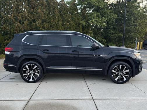 2024 Volkswagen Atlas 2.0T SEL Premium R-Line 4MOTION