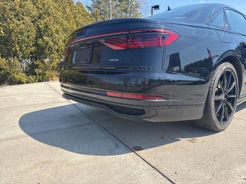 2022 Audi A8 L 55 TFSI quattro Tiptronic