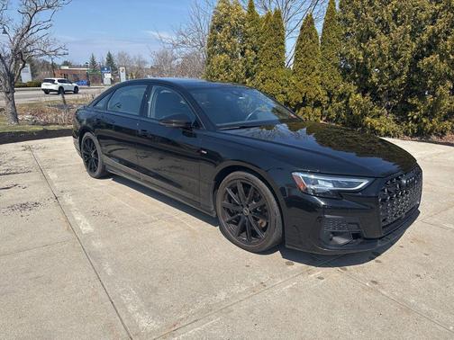 2022 Audi A8 L 55 TFSI quattro Tiptronic