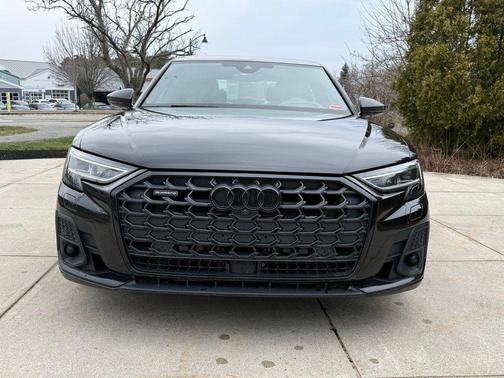 2022 Audi A8 L 55 TFSI quattro Tiptronic