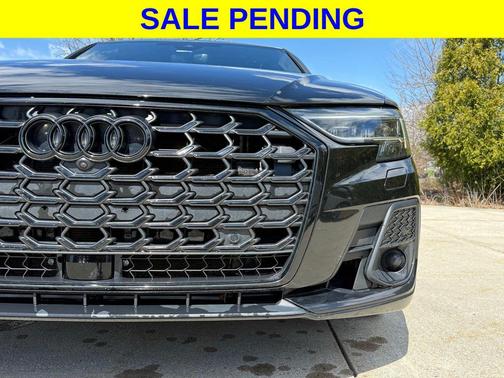 Mythos Black Metallic 2022 Audi A8 L 55 TFSI quattro Tiptronic