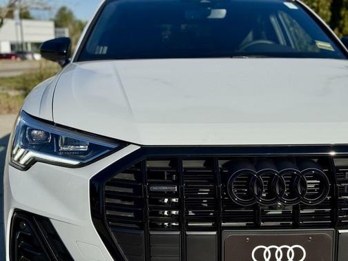 2025 Audi Q3 45 S line Premium Plus