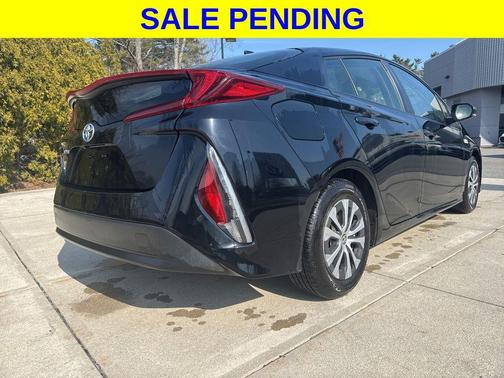 Midnight Black Metallic 2021 Toyota Prius Prime LE