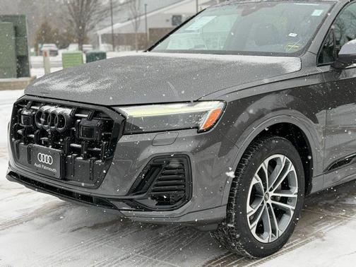 2026 Audi Q7 45 Premium