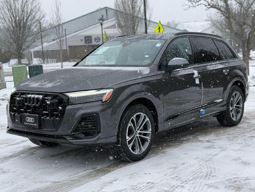 2026 Audi Q7 45 Premium