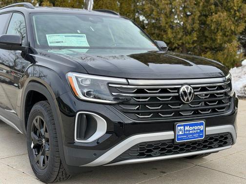 Deep Black Pearl 2026 Volkswagen Atlas Peak Edition