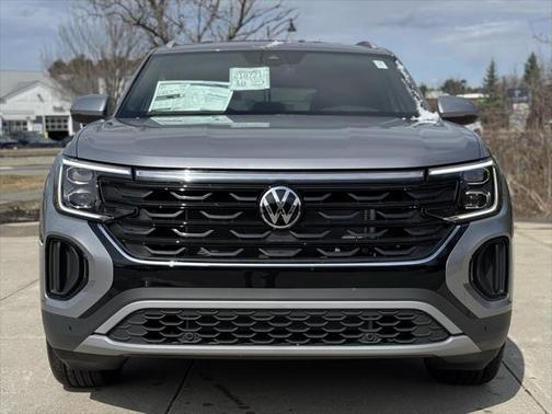2025 Volkswagen Atlas Cross Sport 2.0T SE w/Technology 4MOTION