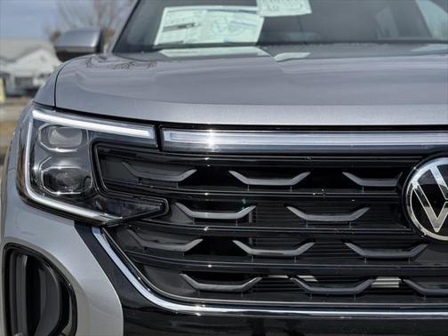 2025 Volkswagen Atlas Cross Sport 2.0T SE w/Technology 4MOTION