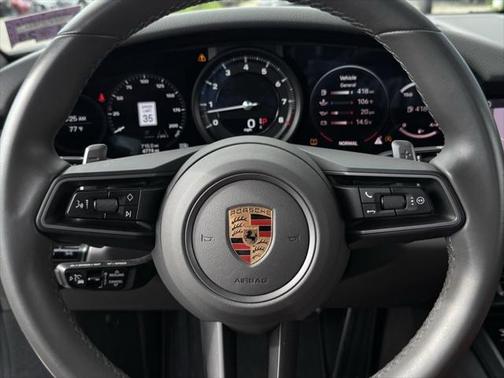 2020 Porsche 911 Carrera 4S