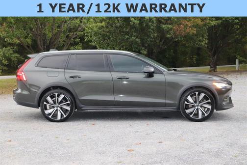 2021 Volvo V60 Cross Country T5
