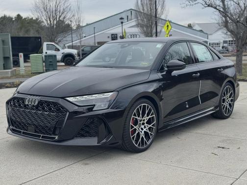2025 Audi RS 3 TFSI quattro S tronic