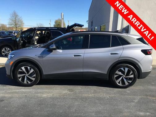 2023 Volkswagen ID.4 Pro