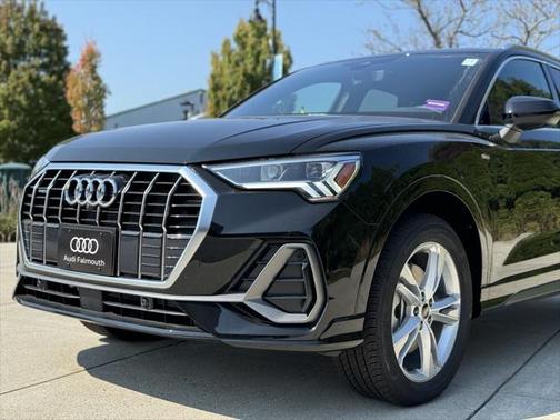 2024 Audi Q3 45 S line Premium Plus