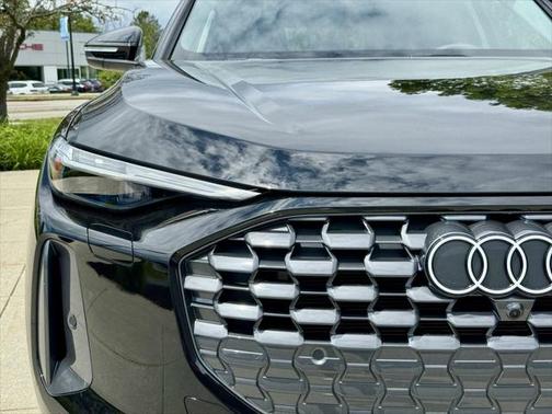 2025 Audi Q5 Premium Plus