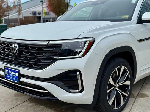 2026 Volkswagen Atlas Cross Sport 2.0T SEL Premium